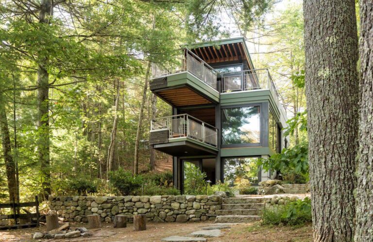 DWELL – A Green-Roofed Maine Home Rises Above a Limited Footprint